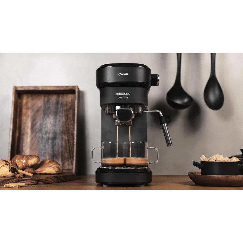 Cecotec Cafelizzia 790 Espresso coffee machine - Black