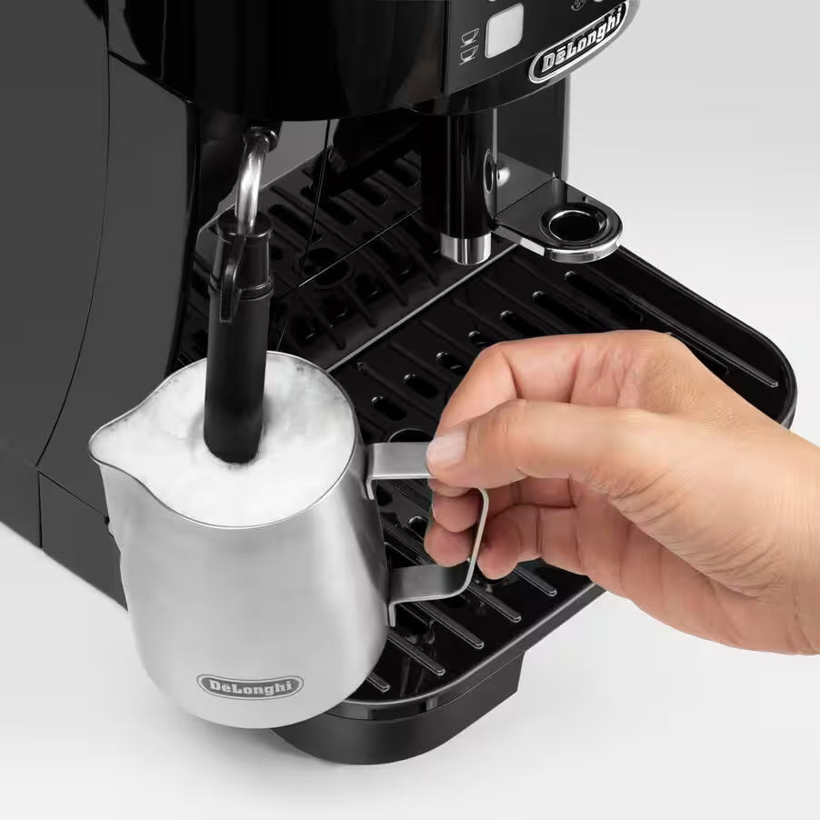 Delonghi Magnifica S Automatic Espresso Machine 15-bar 1.8L capacity 1450W with Coffee Grinder Black