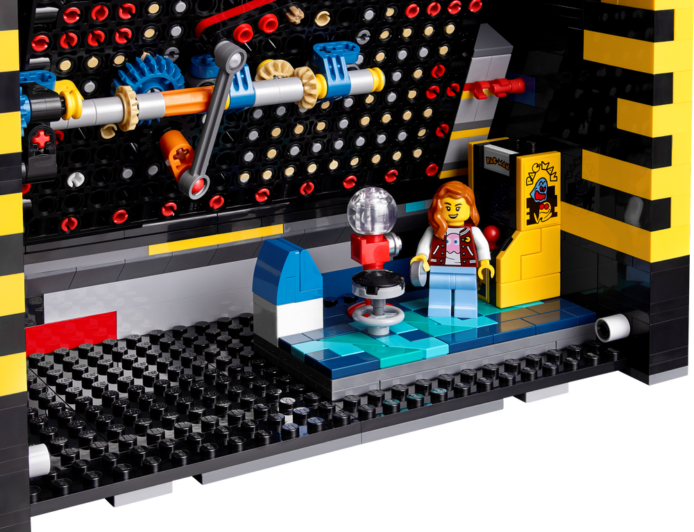 LEGO 10323 image 6