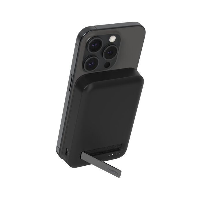 BELKINBoostCharge Pro Magnetic Power Bank with Qi2 15W 8K - Black