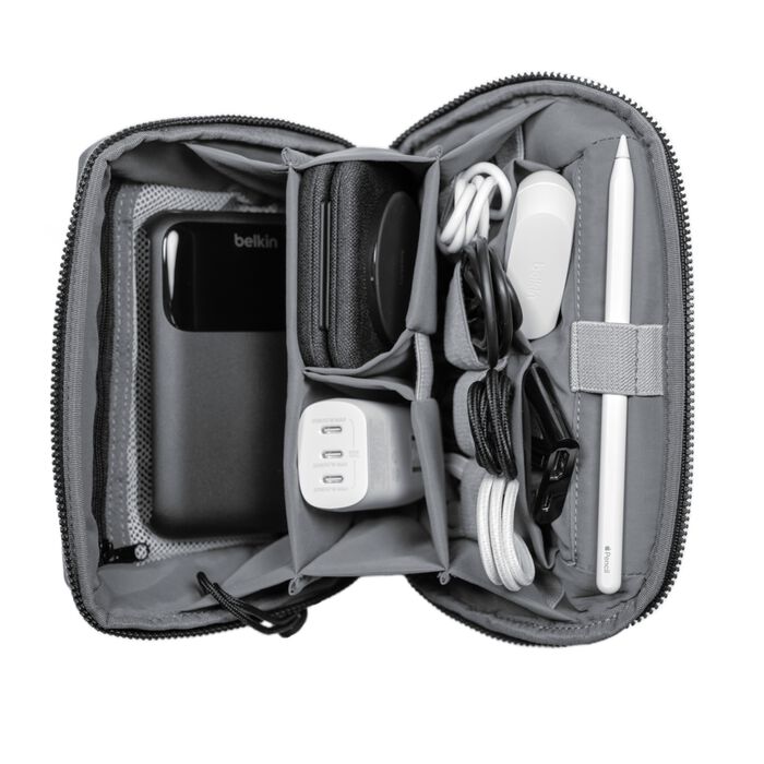 BELKIN TRAVEL ORGANIZER - BLACK