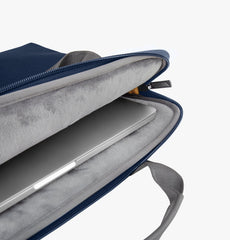 UNIQ Stockholm Water-Resistant Nylon Protective Messenger Bag up to 16 inch - Blue
