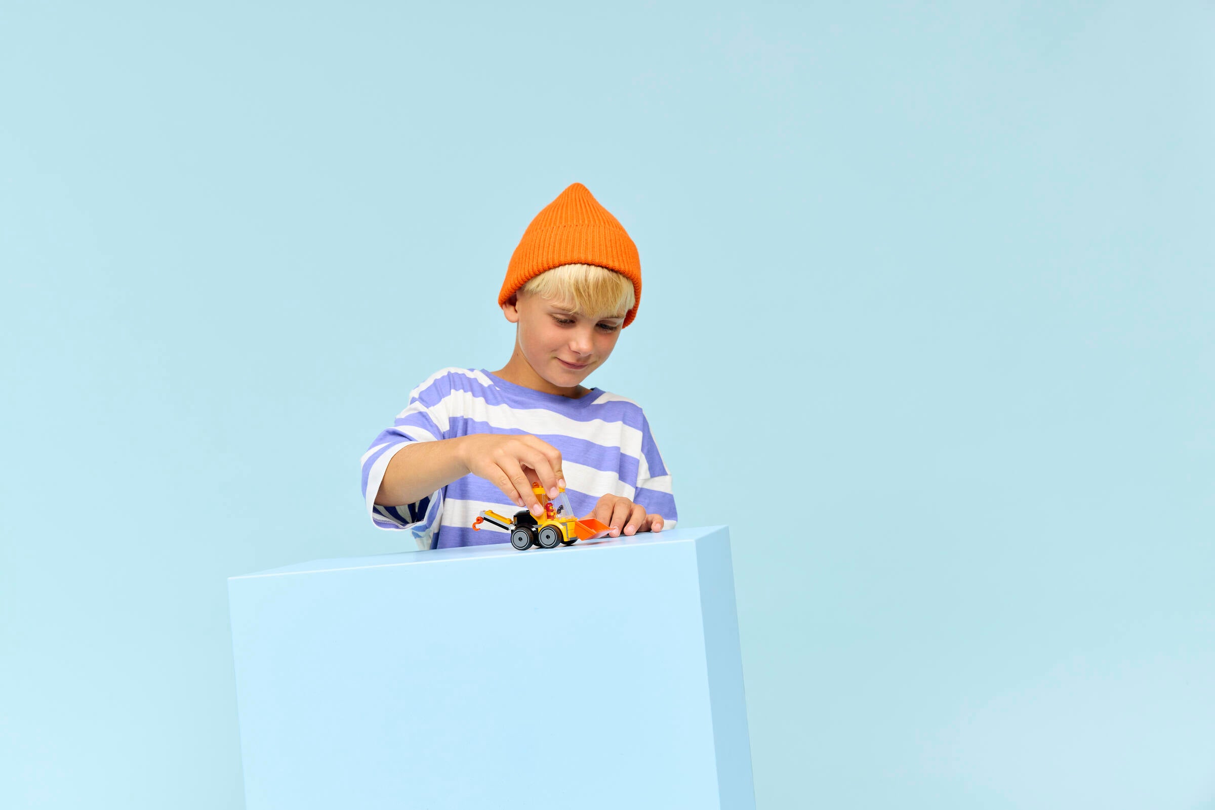 Rides – Construction Loader Rides – Construction Loader