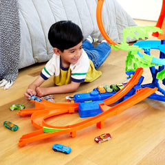 Hot Wheels Toy Car Track Set, Stunt Track Mid-Air Crash