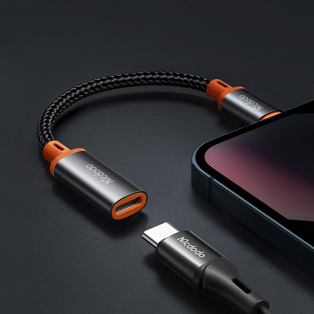 MCDODO TYPE-C TO LIGHTNING CONVERTOR CABLE - BLACK MCDODO TYPE-C TO LIGHTNING CONVERTOR CABLE - BLACK