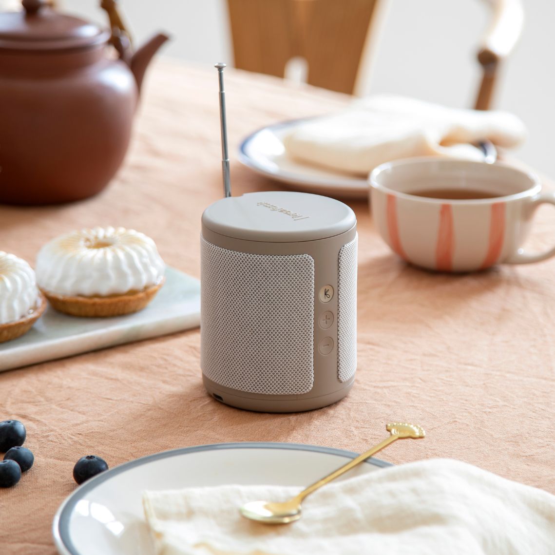 Kreafunk Dabbie Ivory Sand DAB+ Radio & Bluetooth Speaker