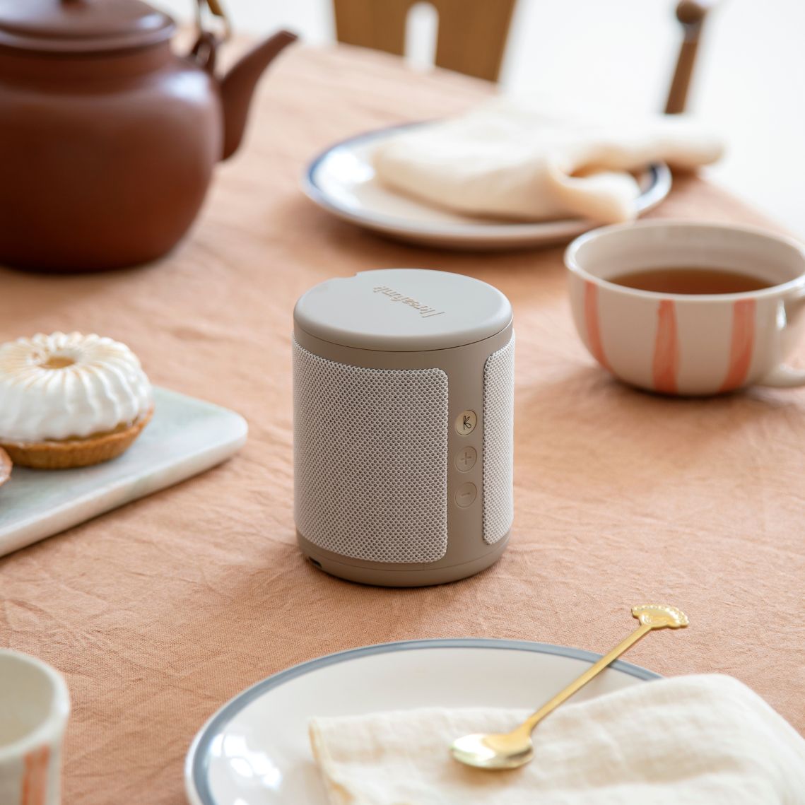 Kreafunk Dabbie Ivory Sand DAB+ Radio & Bluetooth Speaker