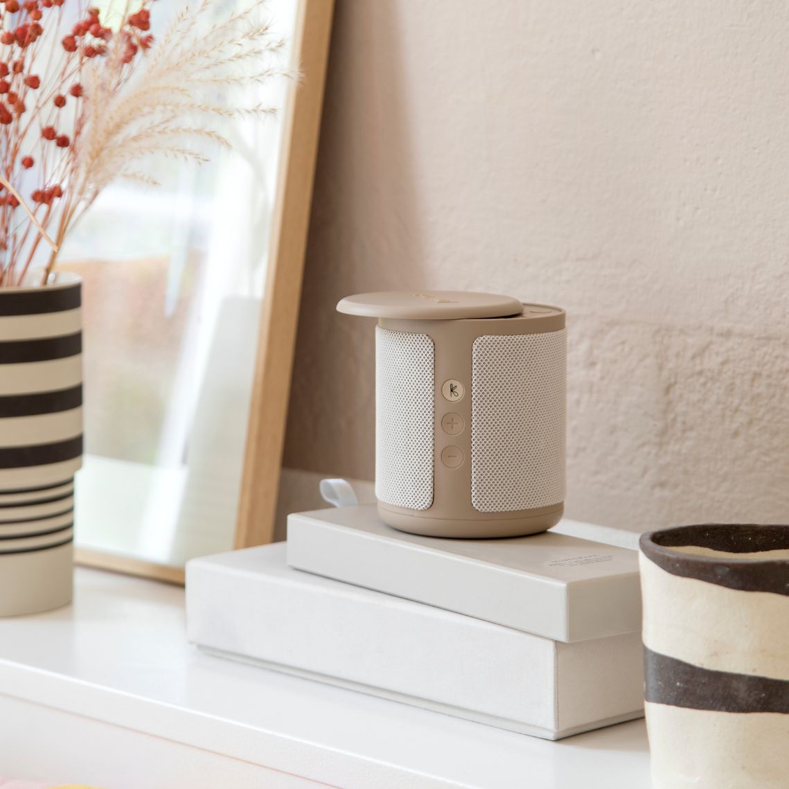 Kreafunk Dabbie Ivory Sand DAB+ Radio & Bluetooth Speaker