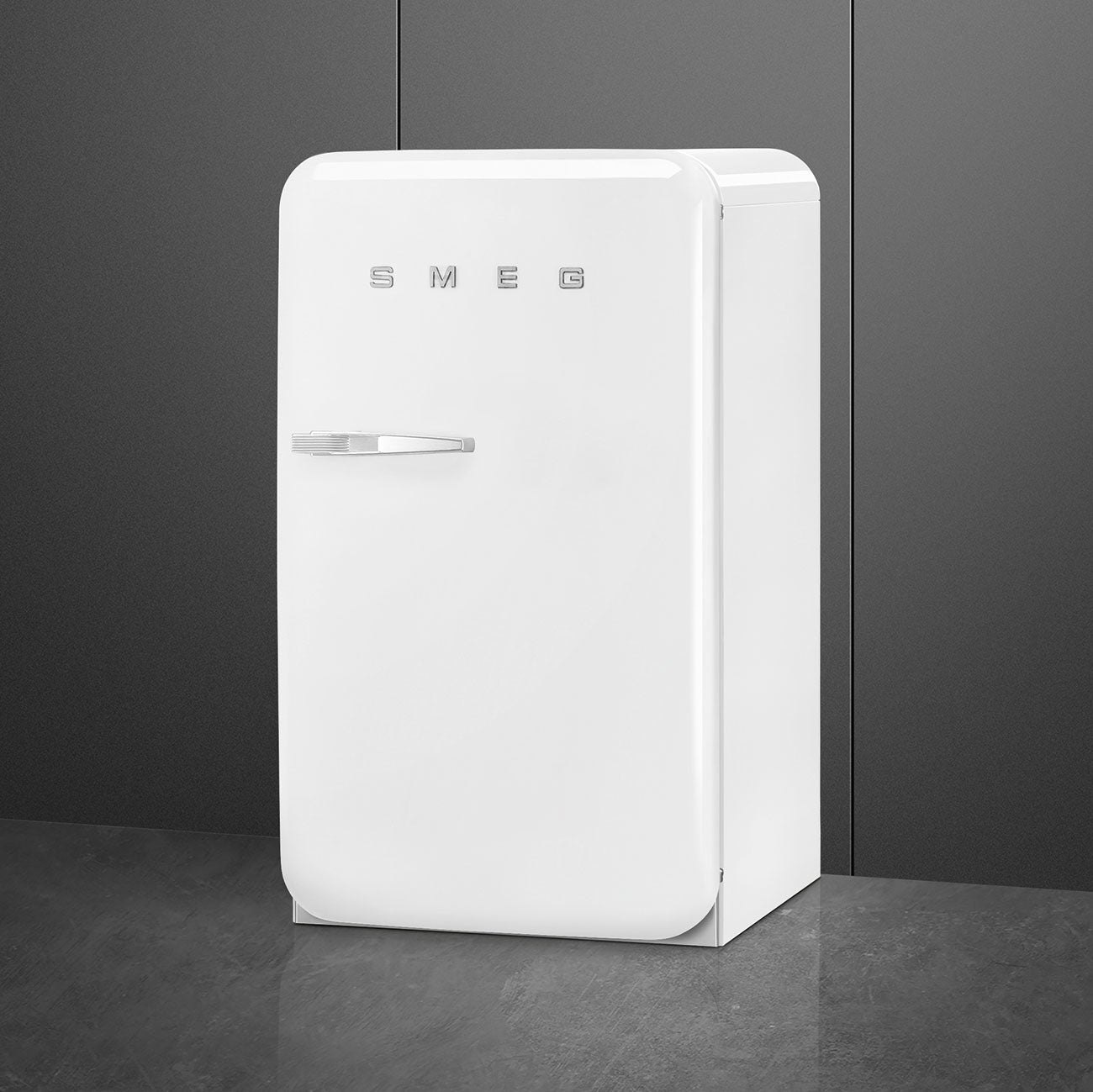 Smeg mini Refrigerator - White