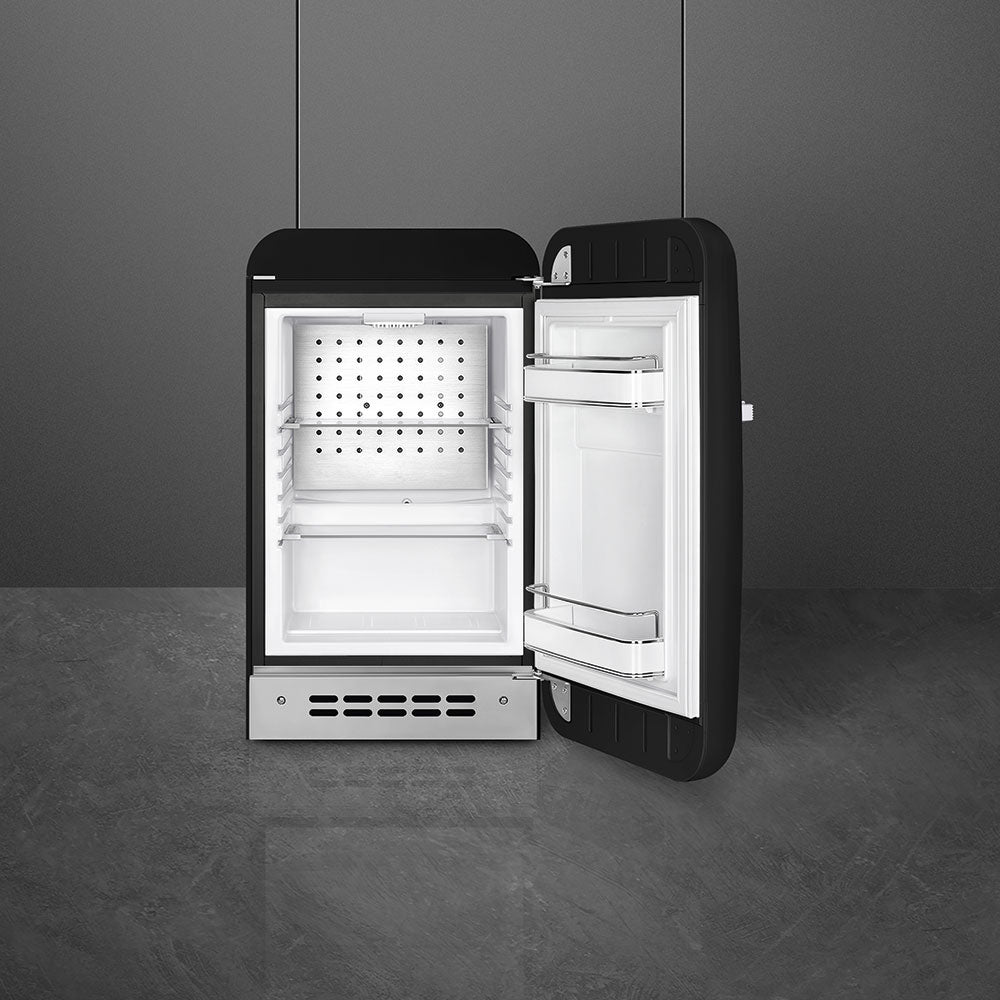 Smeg Mini Refrigerator Black | 34L Retro Minibar