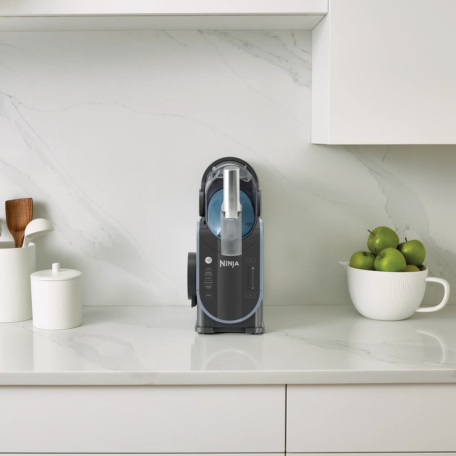 Ninja SLUSHi Professional Frozen Drink Maker Ninja SLUSHi Professional Frozen Drink Maker