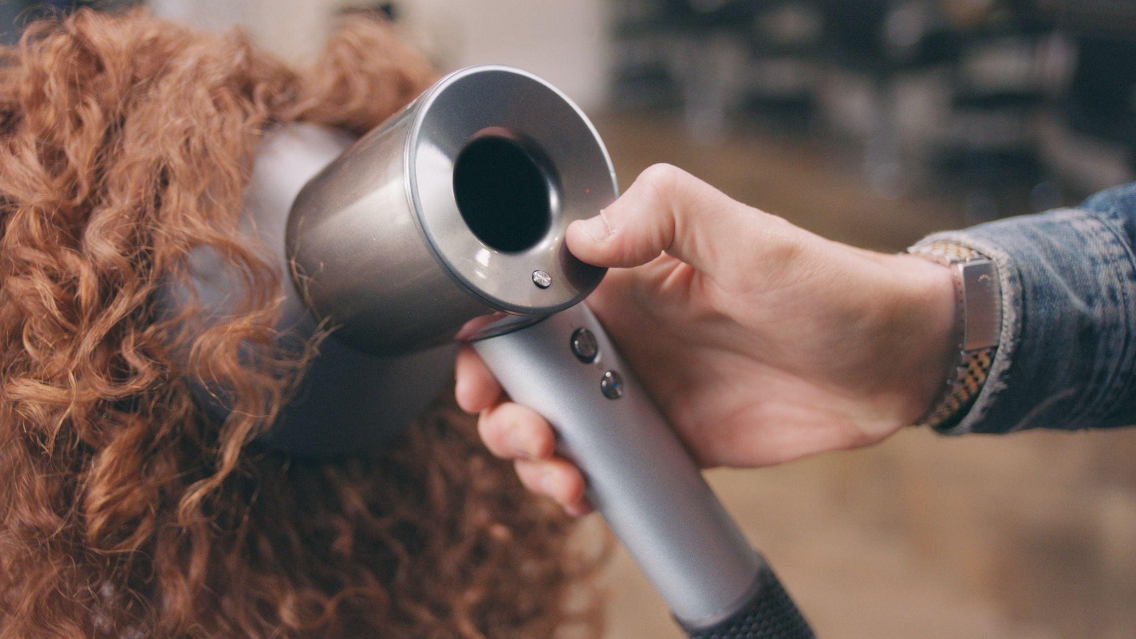Dyson Supersonic (Black/Nickel) Professional Edition Dyson Supersonic (Black/Nickel) Professional Edition