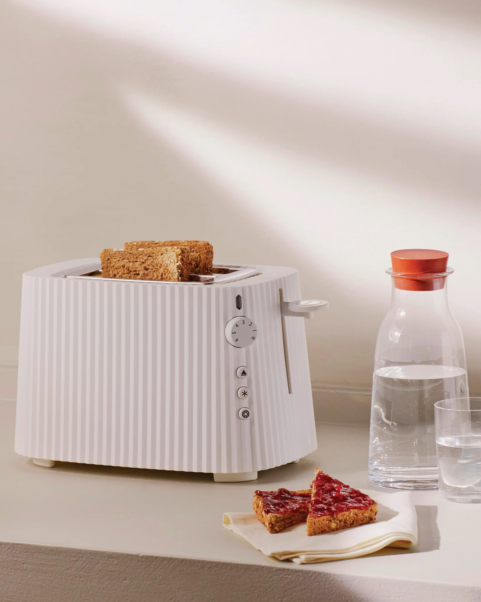 Alessi Plissé Toaster - White