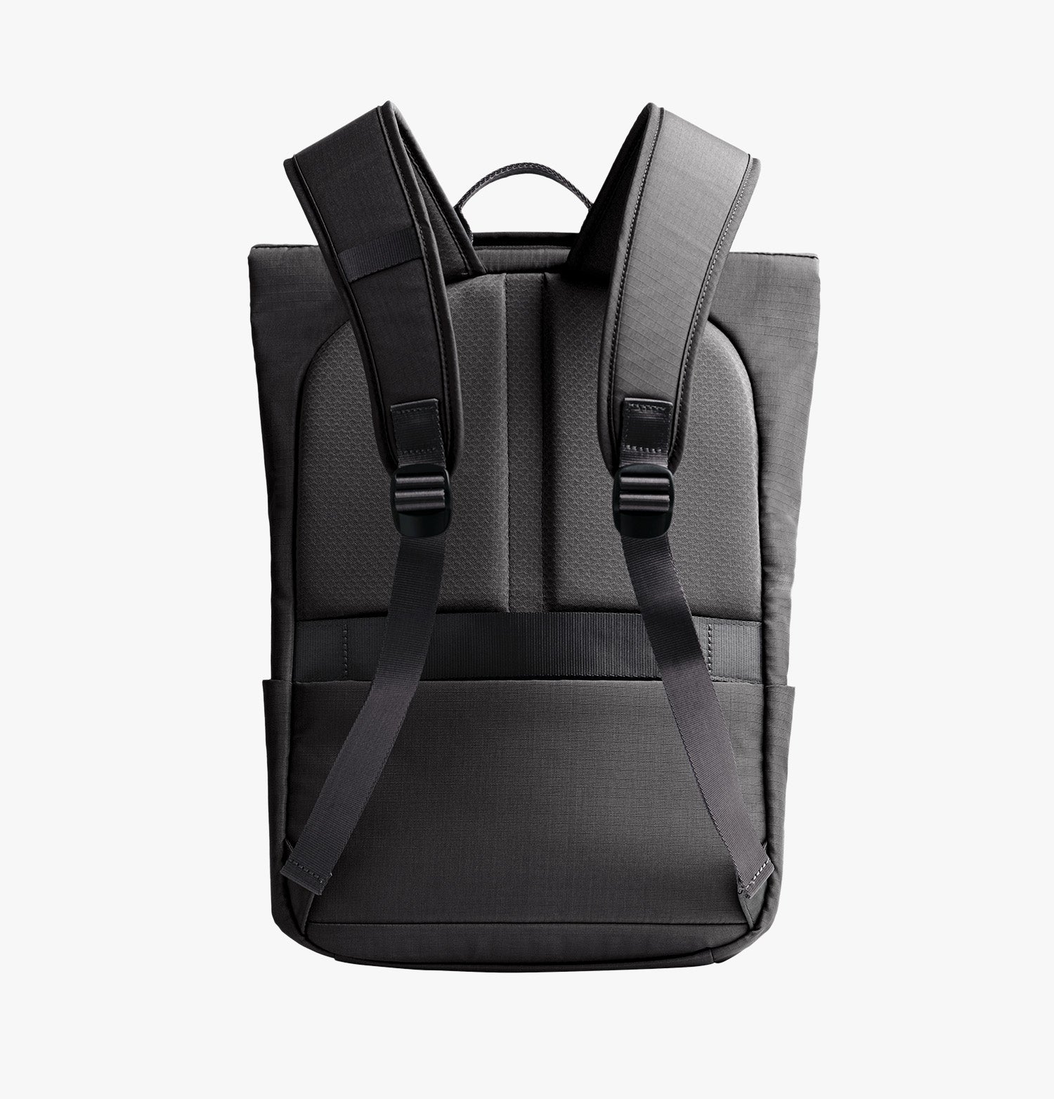 UNIQ Arden Everyday Backpack 18L - Black UNIQ Arden Everyday Backpack 18L - Black