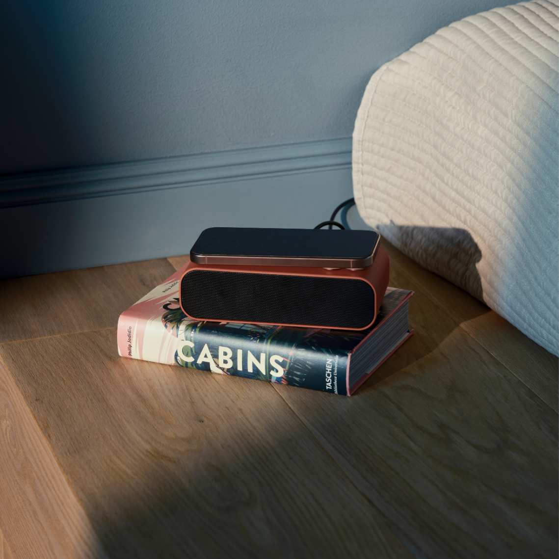 Kreafunk Wakie Terracotta Alarm Clock & 15W Charger