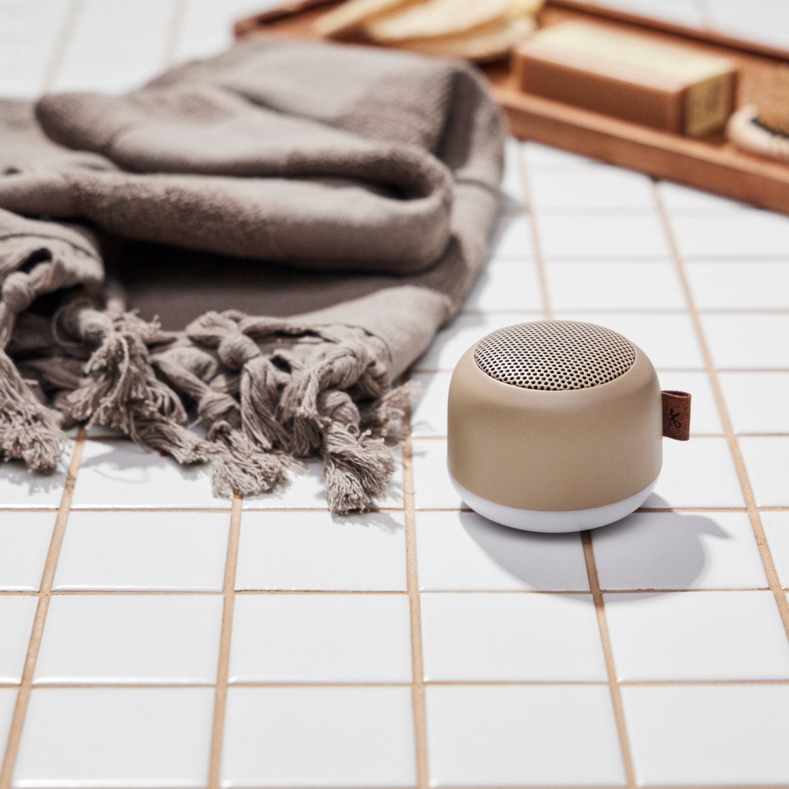 Kreafunk aLIGHT Ivory Sand Bluetooth Speaker & LED Lamp