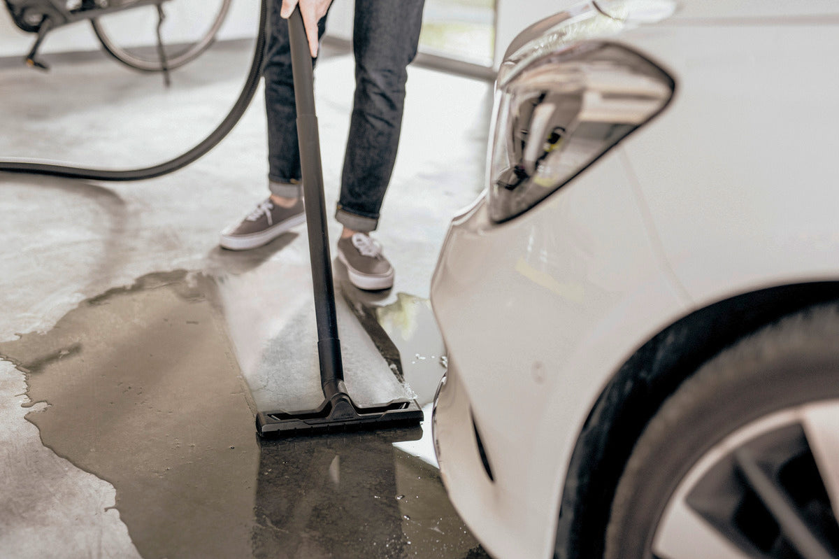 Karcher Wet And Dry Vacuum Cleaner 1000W 17L With Blowing Function