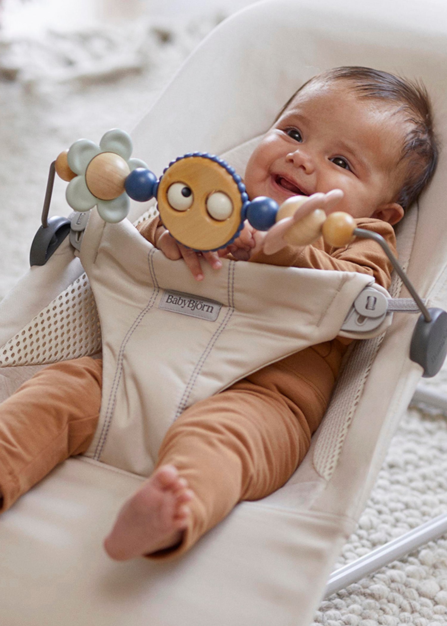 BABYBJÖRN Toy for Bouncer - Googly Eyes Pastel