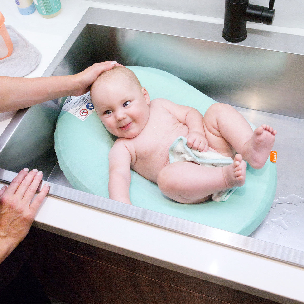Boon Puff Inflatable Baby Bather