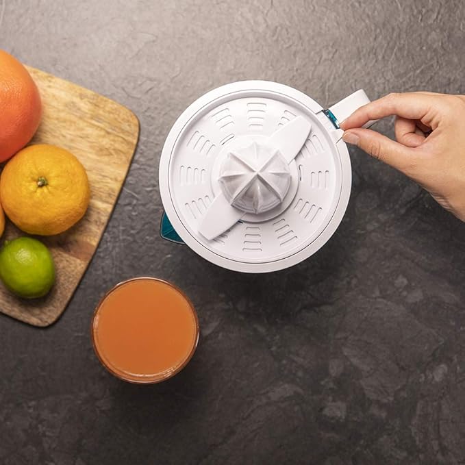 Cecotec EssentialVita Adjut Electric Citrus Juicer - White Cecotec EssentialVita Adjut Electric Citrus Juicer - White