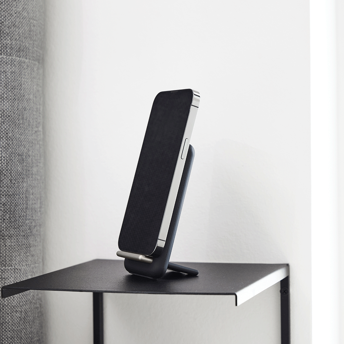 Kreafunk reCHARGE Black 15W Wireless Charging Dock