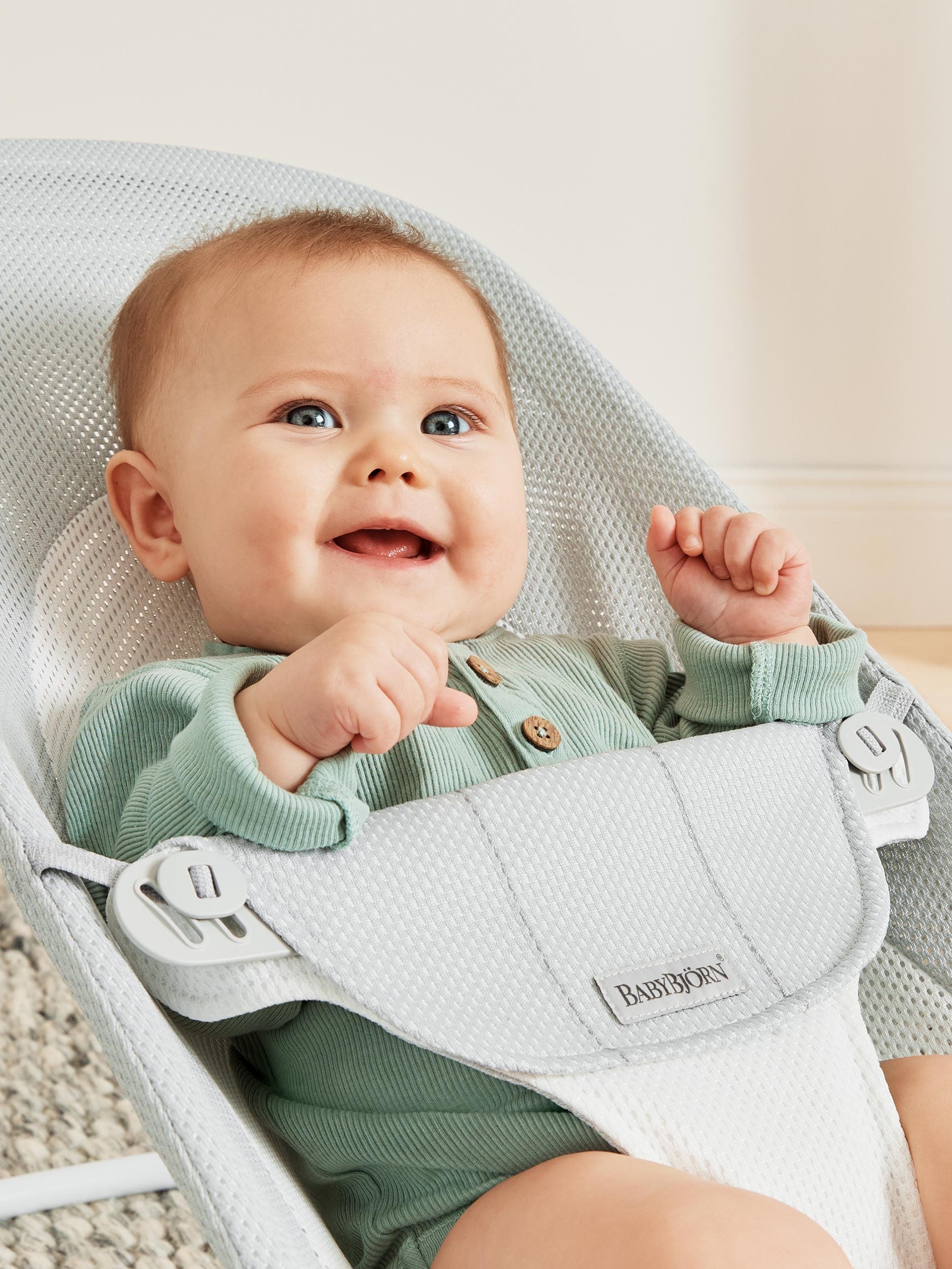 BABYBJÖRN Bouncer Balance Soft - Silver/White Mesh